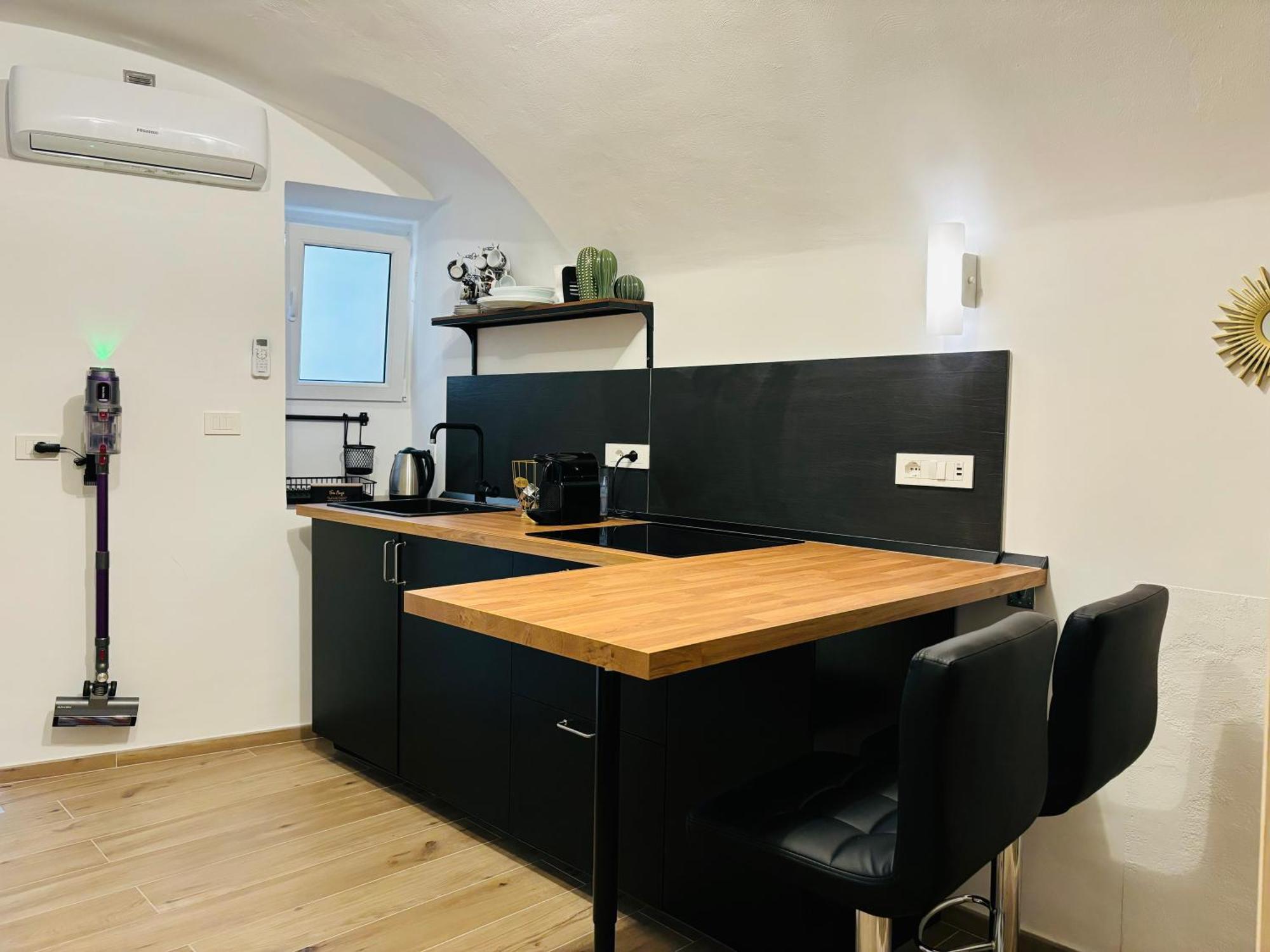 La Petite Suite Санремо Экстерьер фото