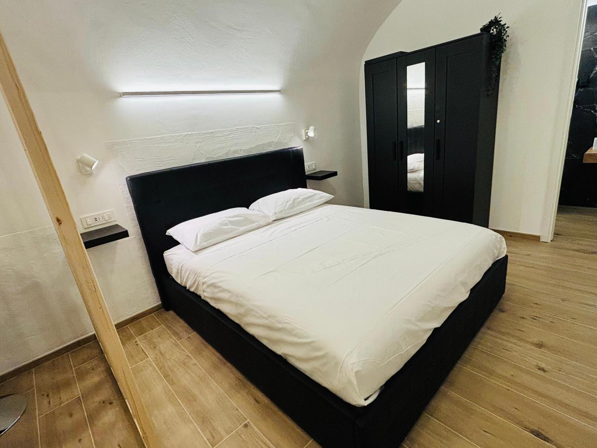 La Petite Suite Санремо Экстерьер фото